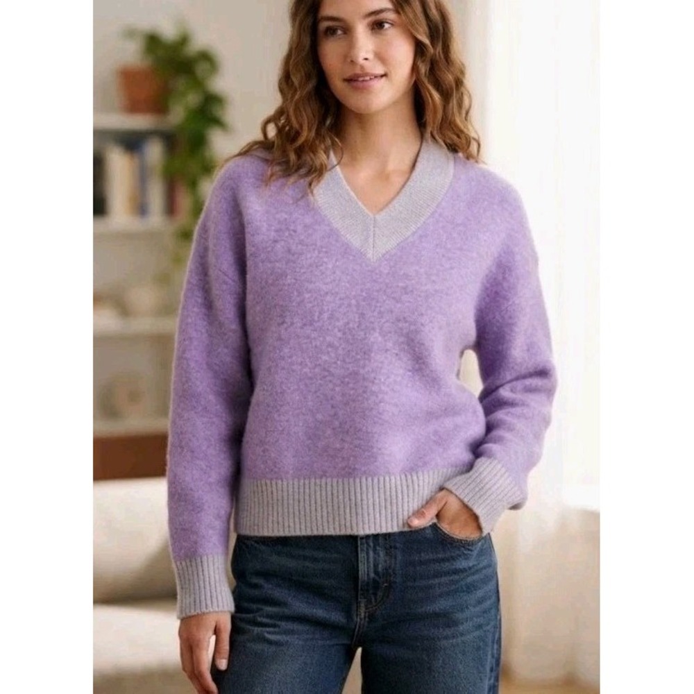 Lululemon Alpaca Merino Wool-Blend V-Neck Sweater Heathered Lavender Size M